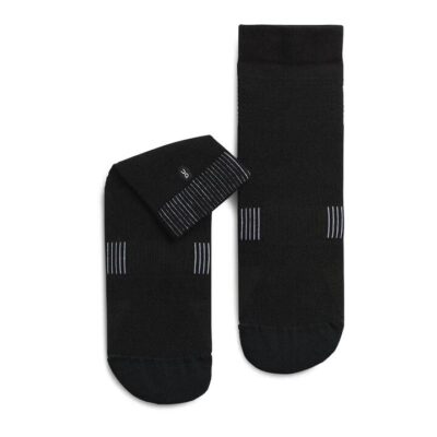 Womens On Running Ultralight Mid Sock Black / White / M